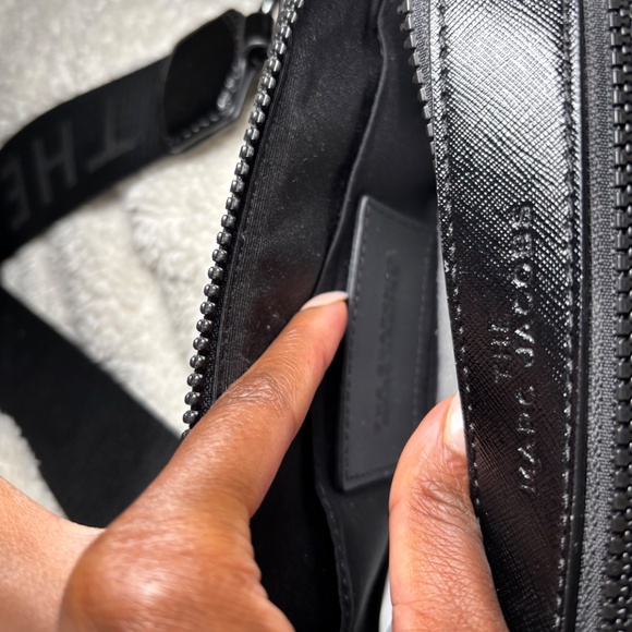 Authentic Marc Jacobs Camera Bag - Picture 7 of 10